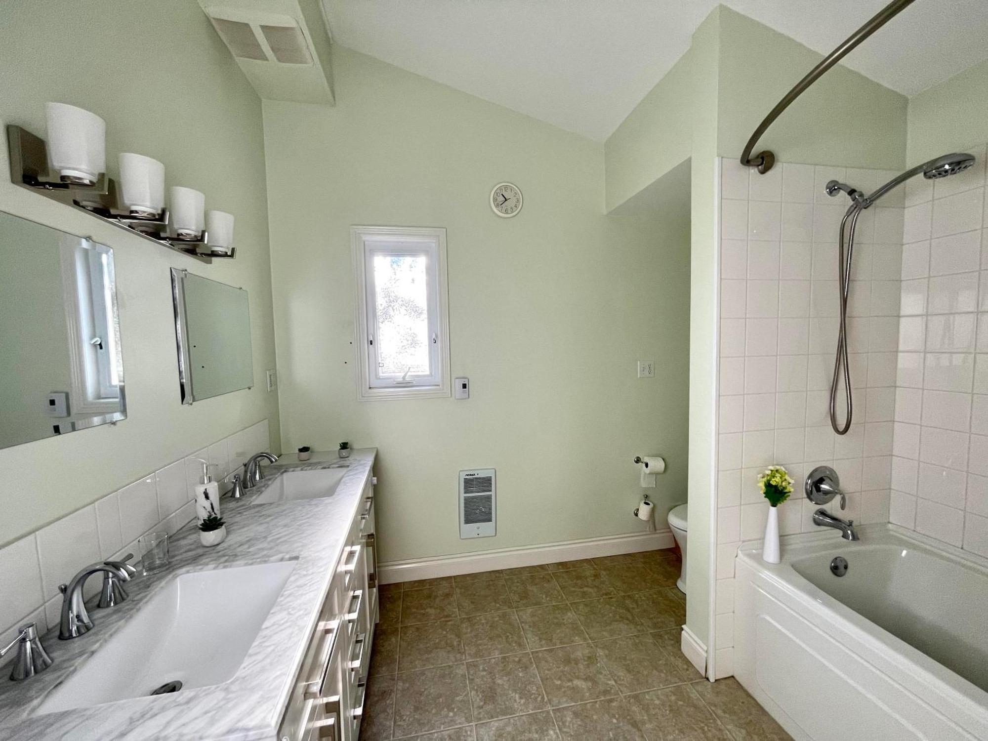 Ambleside Cottage Resort Bobcaygeon 외부 사진